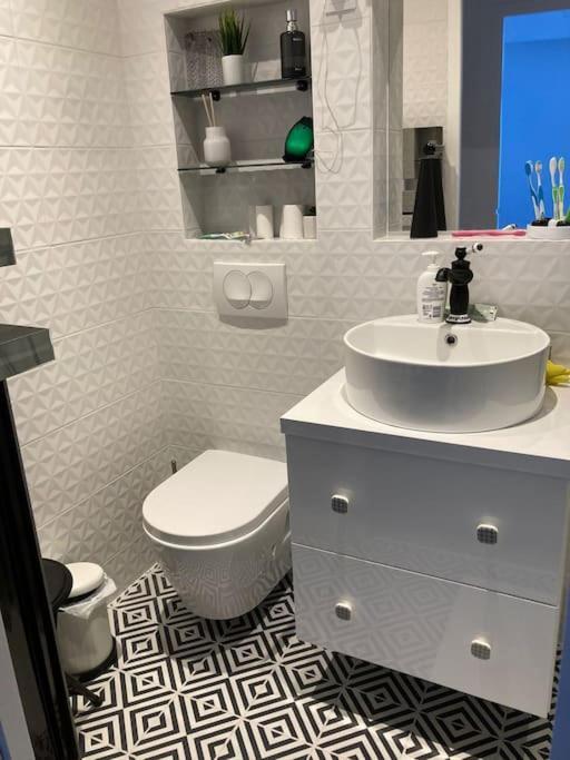 Comme Une Maison, Duplex Terrasse Hypercentre De Trouville Kültér fotó